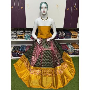 PSRGFSLG5F20SZCC38- Free Size Ikat Silk Lehenga