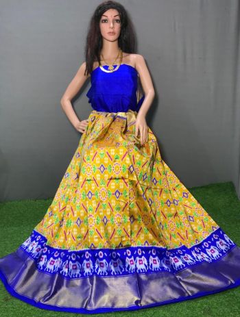 PGMRFSLG5F18SZCD17- Free Size Ikat Silk Lehenga