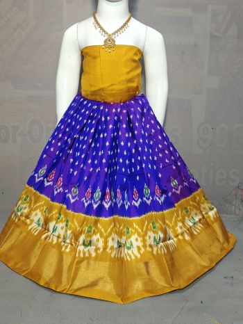 PGMRZSLG5F18IBDC29- Zero Size Ikat Silk Lehenga