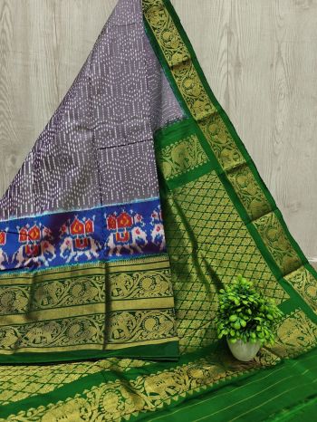 PSHLKBRS5F22EBDC08- Kanchi border Ikat silk saree