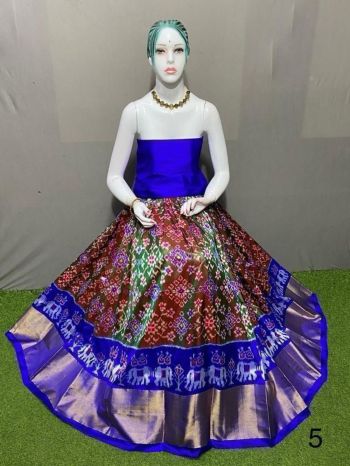 PSRGFSLG5F20SZCC22- Free Size Ikat Silk Lehenga