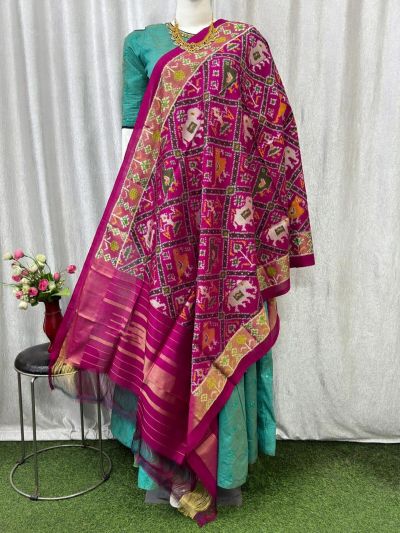 PASKISDP5M03ESCD06- Ikat silk dupatta