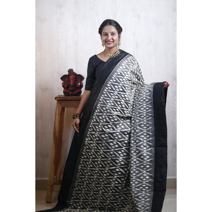 PRKSILWS4O05SZDC24- light weight Ikat silk saree