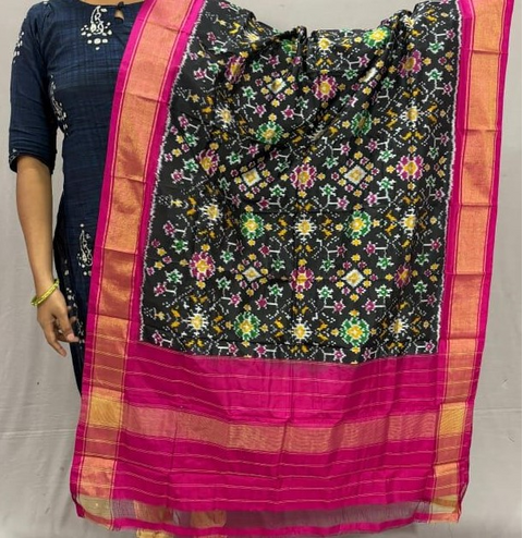 PSSIISDP4D29ECDC25- Ikat silk dupatta