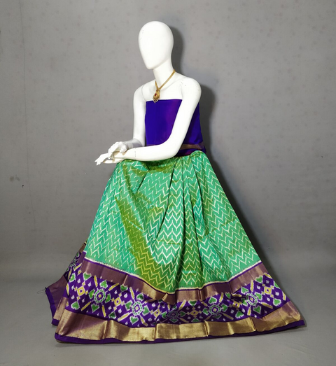 PRIHFSLG4D25SZCD09- Free Size Ikat Silk Lehenga