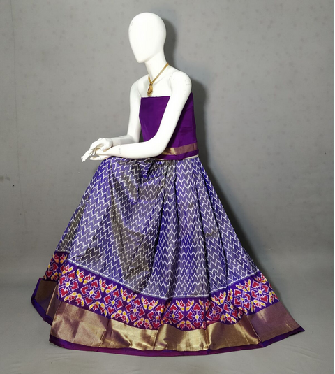 PRIHFSLG4D25SZCD11- Free Size Ikat Silk Lehenga