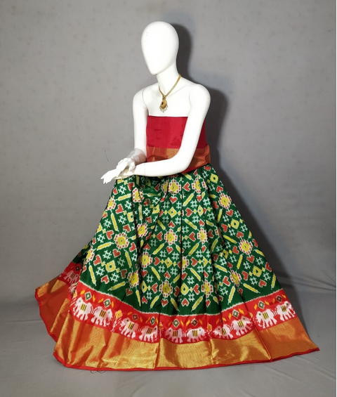 PRIHFSLG4V11SZDC28- Free Size Ikat Silk Lehenga