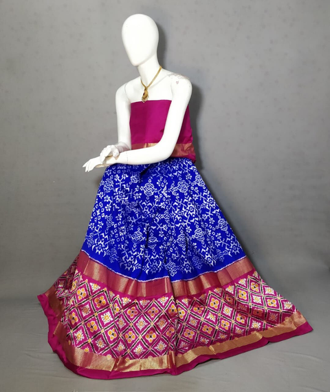 PRIHFSLG4V11SZDC06- Free Size Ikat Silk Lehenga