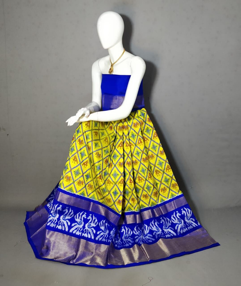 PRIHFSLG4V11SZDC11- Free Size Ikat Silk Lehenga