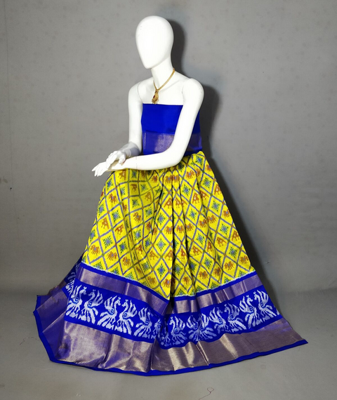 PRIHFSLG4D25SZCD30- Free Size Ikat Silk Lehenga