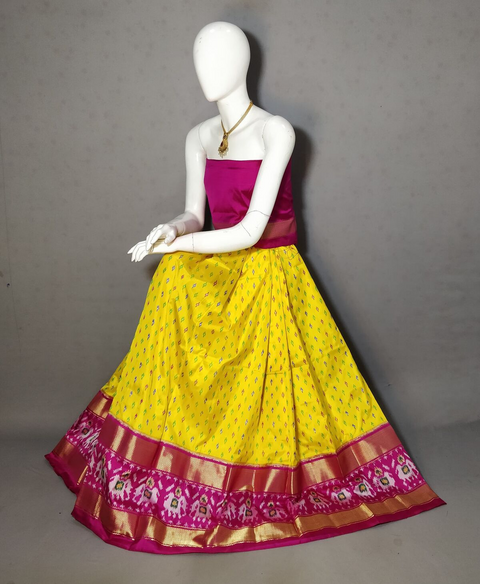 PRIHFSLG4D25SZCD36- Free Size Ikat Silk Lehenga