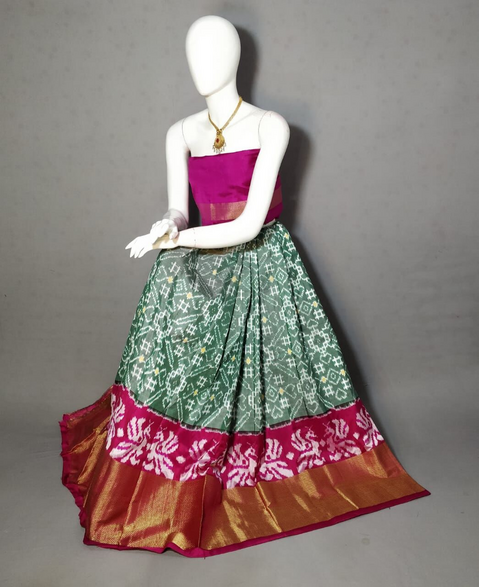 PRIHFSLG4D25SZCD27- Free Size Ikat Silk Lehenga