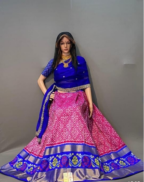 PSSIFSLG5J02SZDC39- Free Size Ikat Silk Lehenga