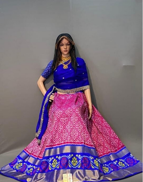 PSSIFSLG5J08SZDC38- Free Size Ikat Silk Lehenga