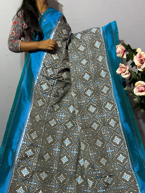 PKISIDSS4V01BECC13- Ikat silk saree