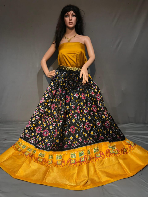 PSSIFSLG4V05SZCD37- Free Size Ikat Silk Lehenga