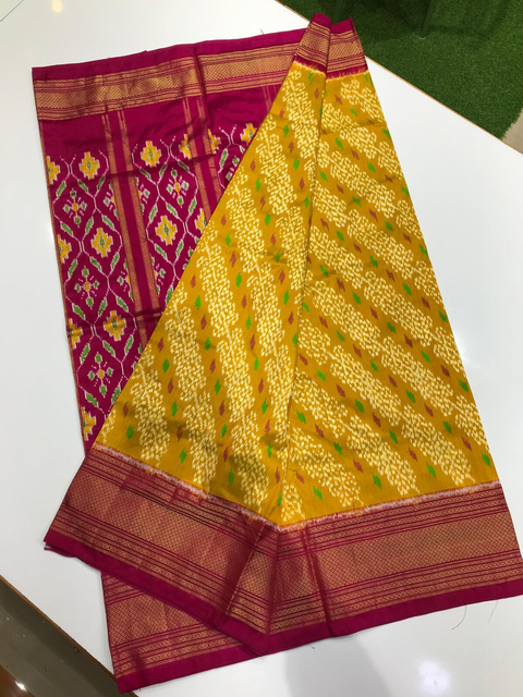 PLXHIDSS4V22BBCD12- Ikat silk saree