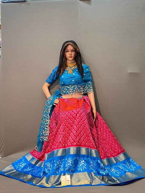 PSSIFSLG4V25SZCC35- Free Size Ikat Silk Lehenga