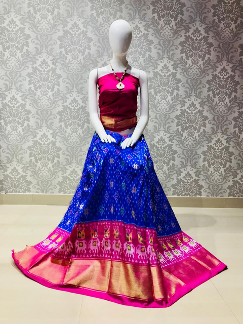 PLXHFSLG4V29SZCC10- Free Size Ikat Silk Lehenga