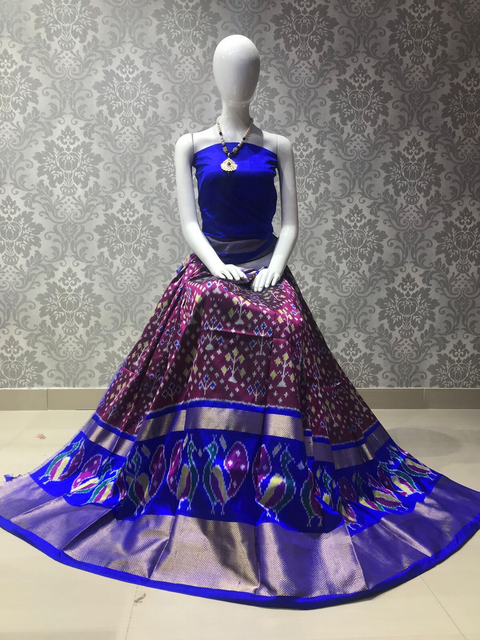 PLXHFSLG4V29SZCC25- Free Size Ikat Silk Lehenga