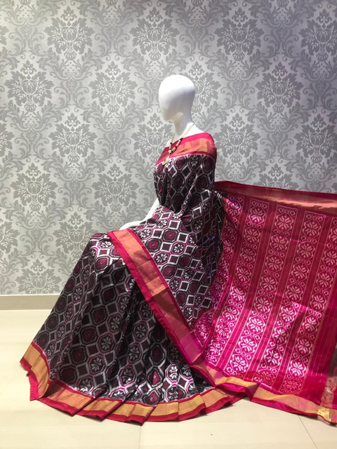 PLXHIDSS4V26NCCD26- Ikat silk saree