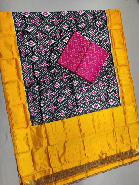 PSSISDST4V30FSCD07- Ikat Silk dupatta with Ikat sico top