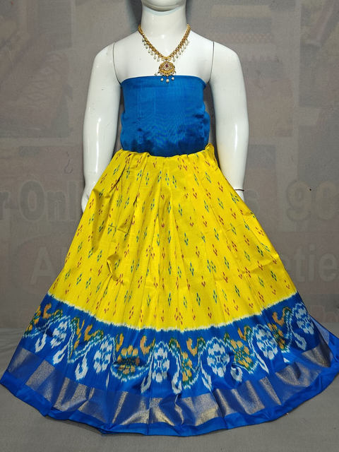 PGMRZSLG4D14IBCC11- Zero size Ikat silk lehenga