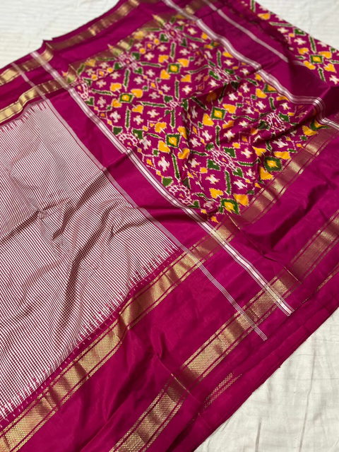 PSRHIDSS4D27TSDD25- Ikat silk saree