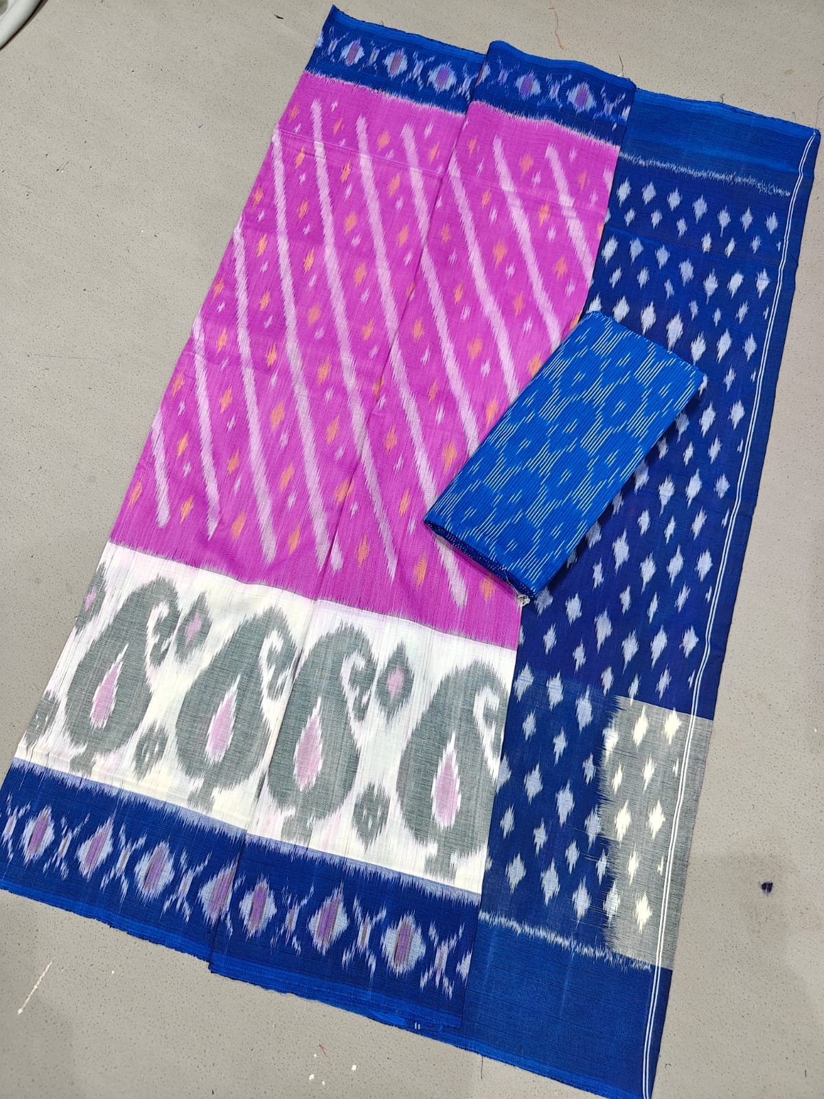 Cotton Saree - PGMRL11-ICTSCZDDC-12