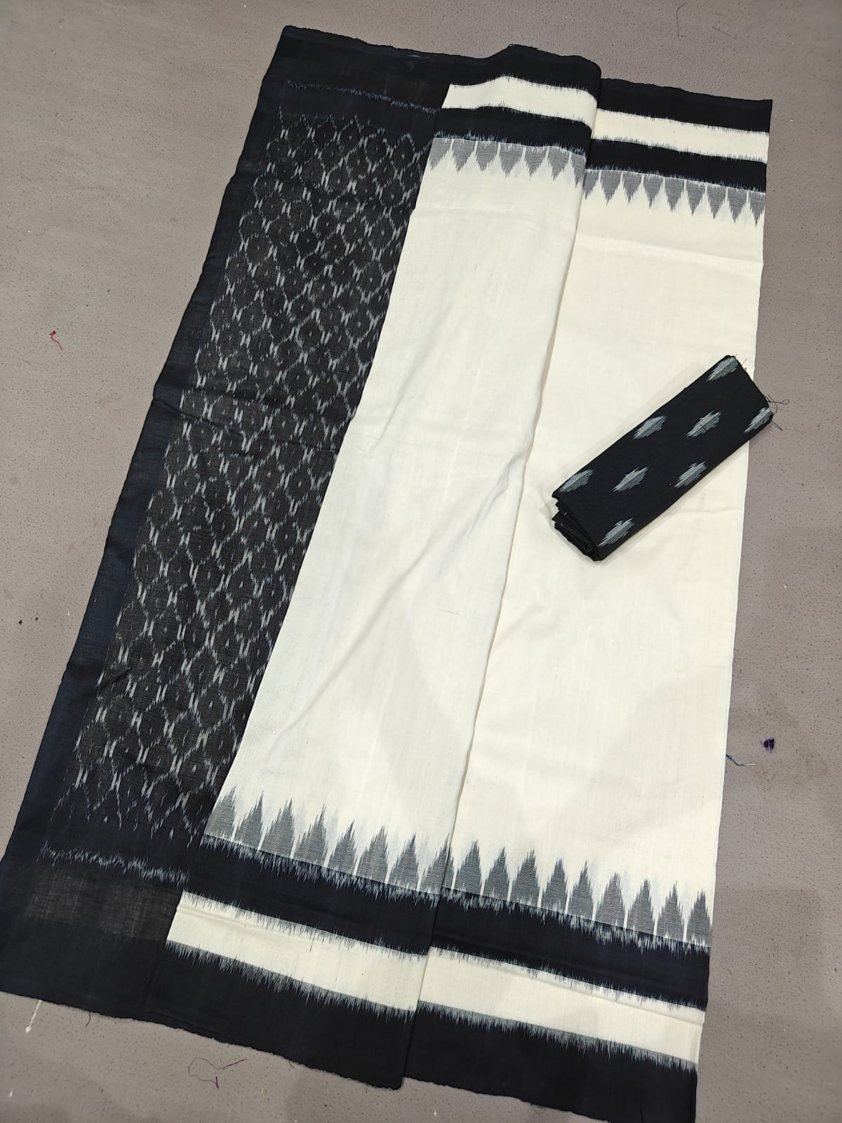 Cotton Saree - PGMRL11-ICTSCZDDC-52
