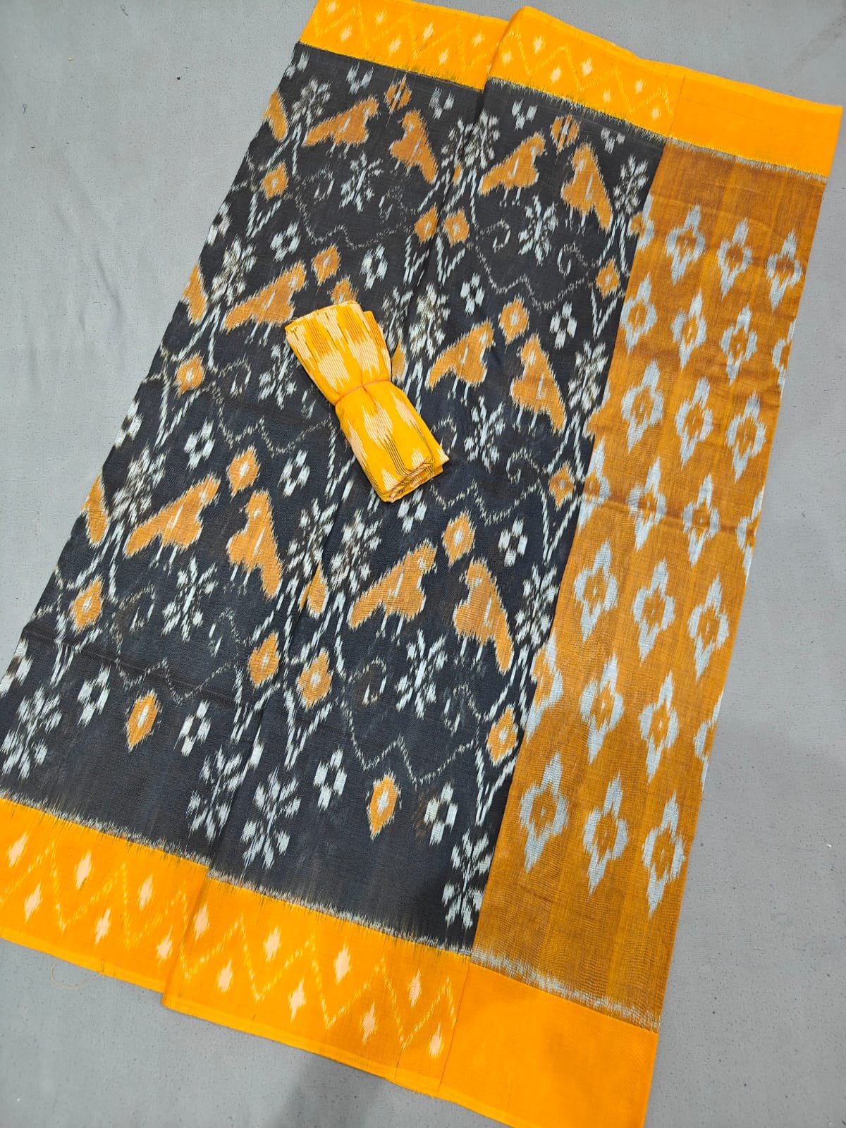 Cotton Saree - PGMRY29-ICTSDZDCD-08