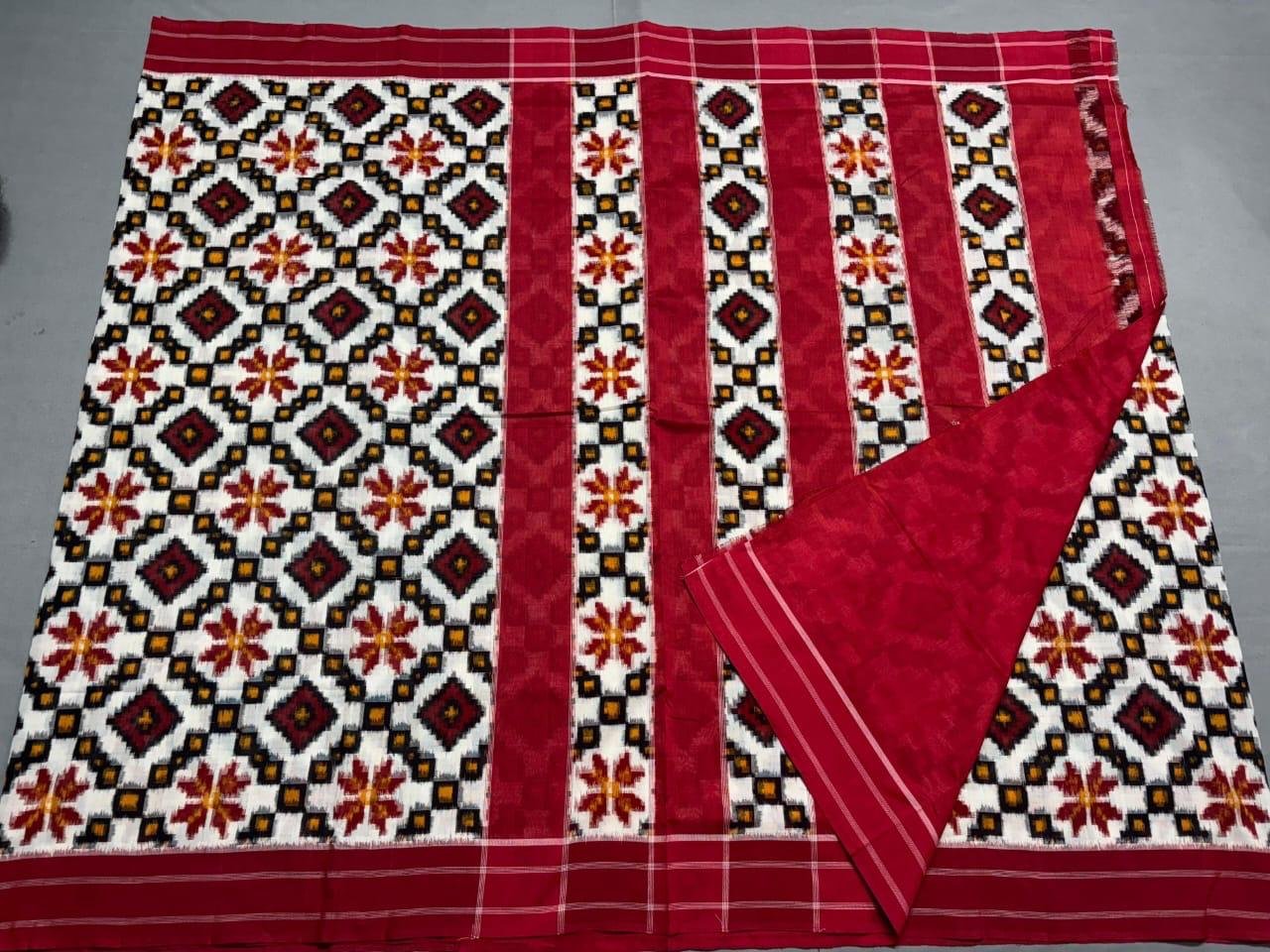 Cotton Saree - PSSIL12-DICSCSBDC-18