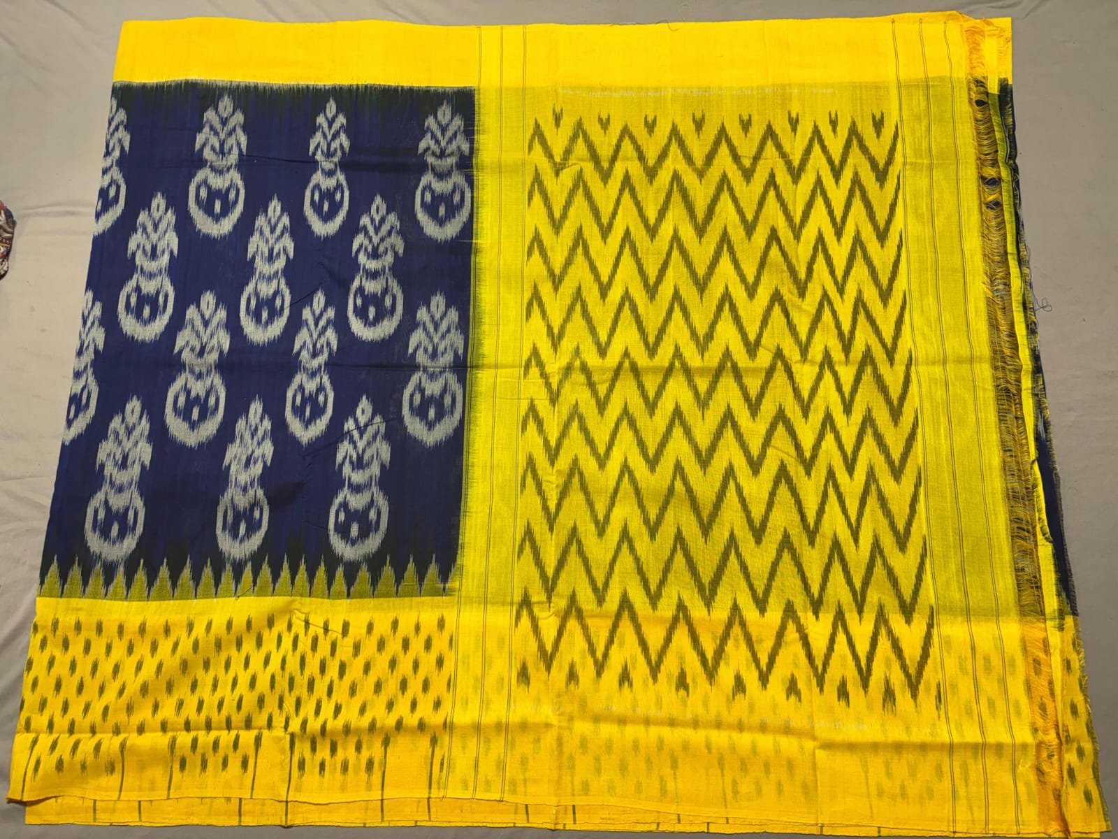 Cotton Saree - PSSIS30-ICTSCZEDC-01