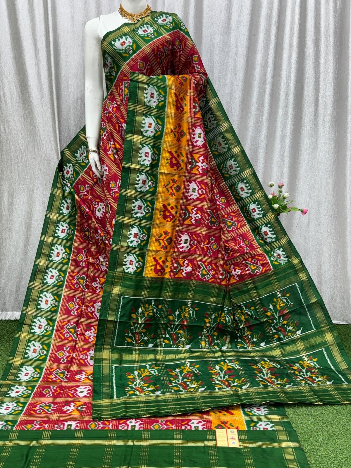 Designer Ikat - PASKG19-IDSSIIICD-01