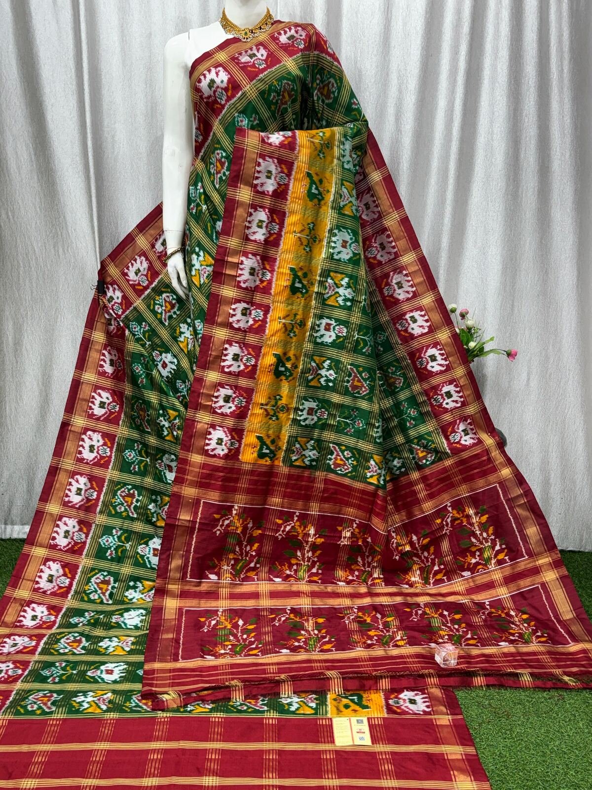Designer Ikat - PASKG19-IDSSIIICD-04