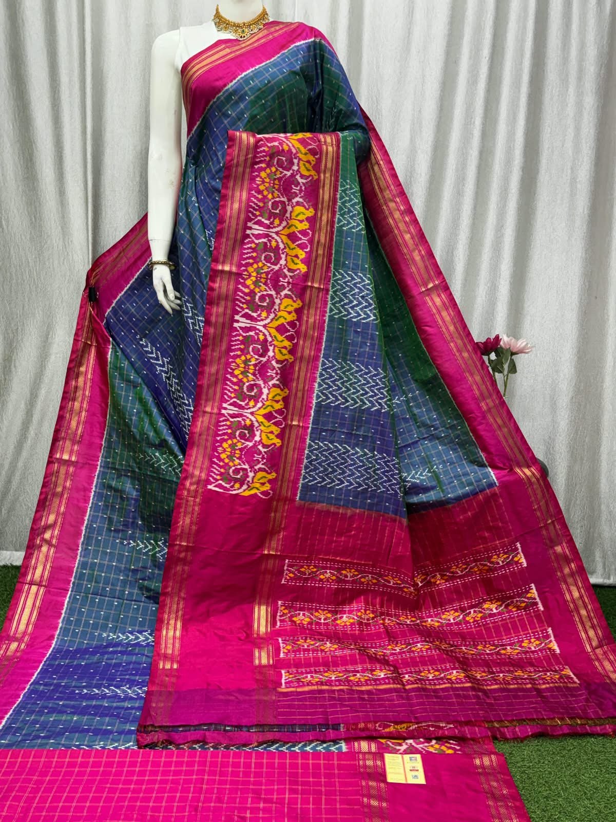 Designer Ikat - PASKO28-IDSSIZZCC-01