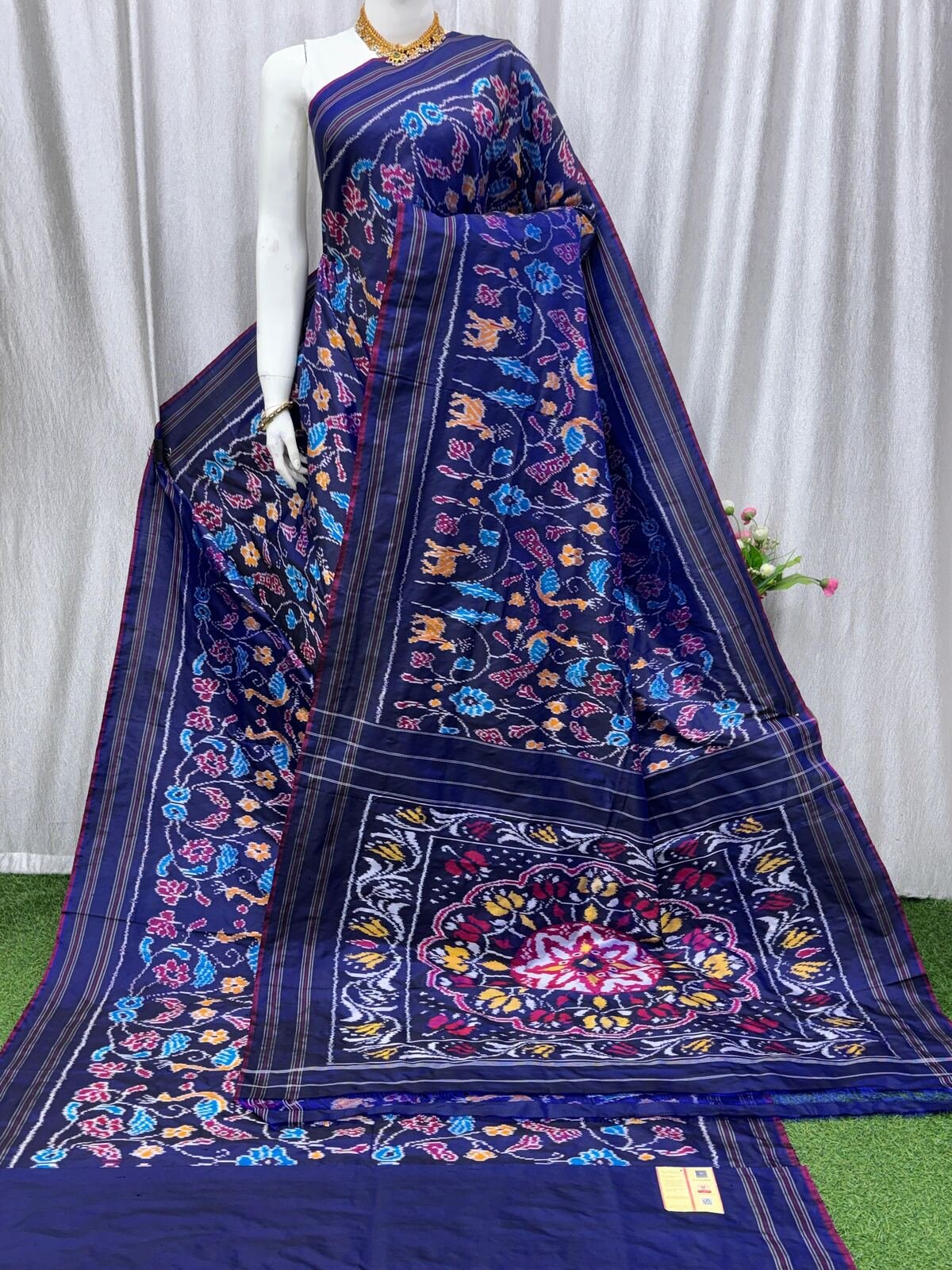 Designer Ikat - PASKY09-IDSSIIEDD-09