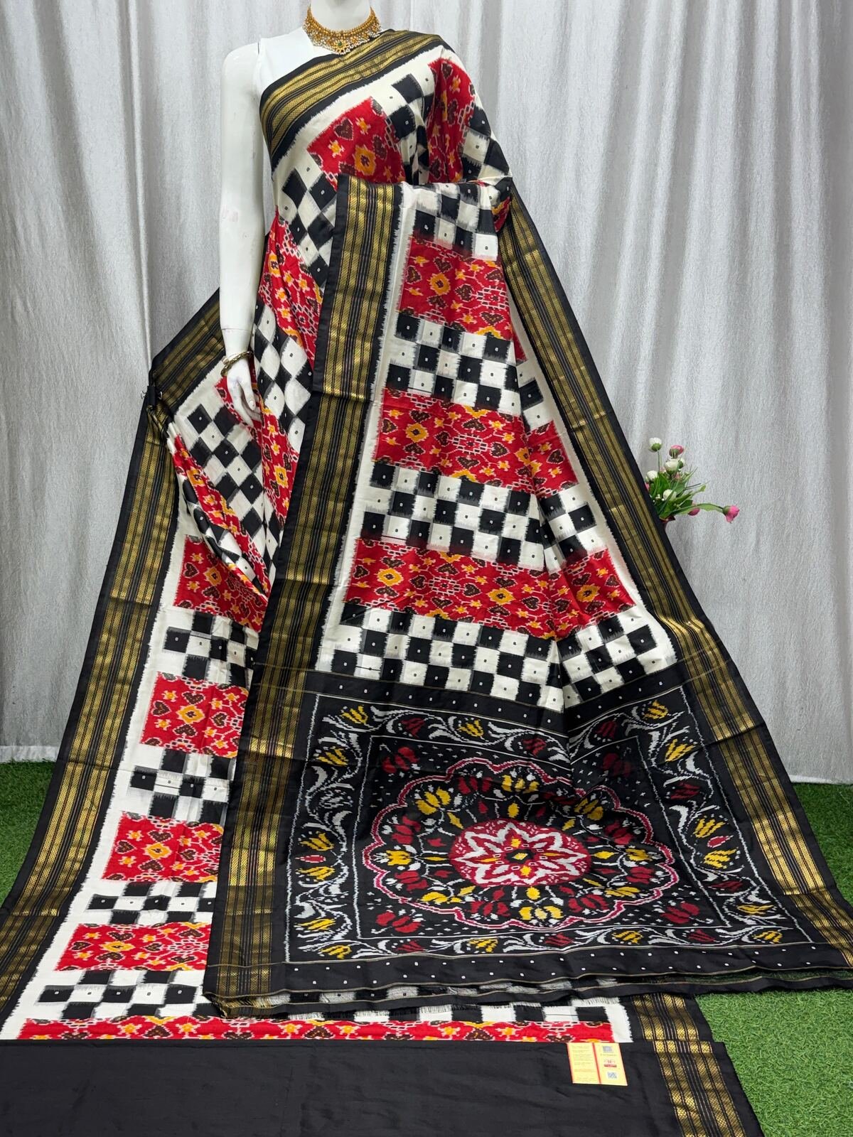 Designer Ikat - PASKY12-IDSSIZIDD-01