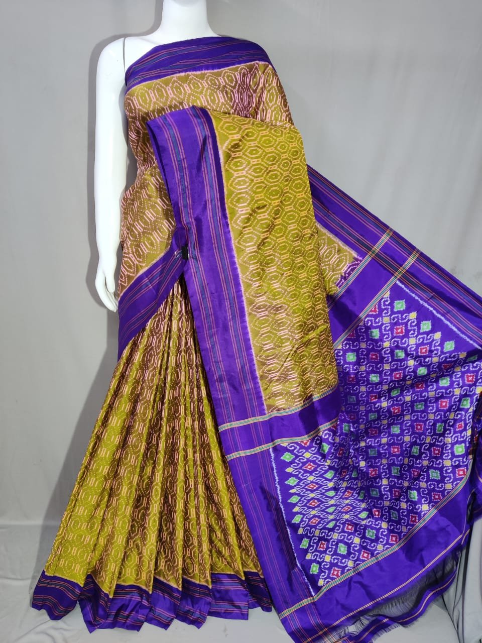 Designer Ikat - PDLSS17-IDSSCNDCD-21