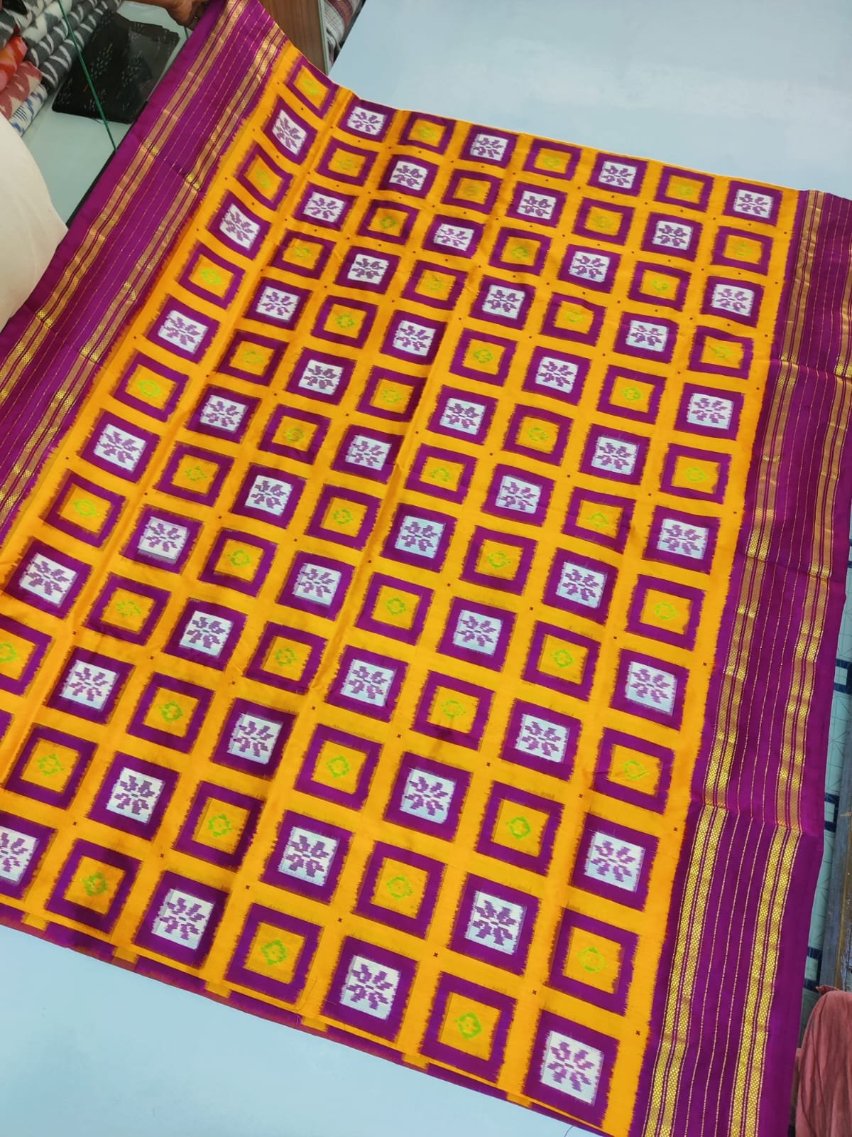 Designer Ikat - PDLSY26-IDSSIZDDC-03 - fullscreen view 3
