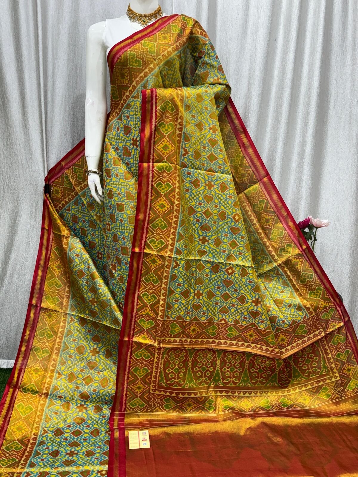 Full Tissue Ikat - PASKS24-FTISIESCC-05