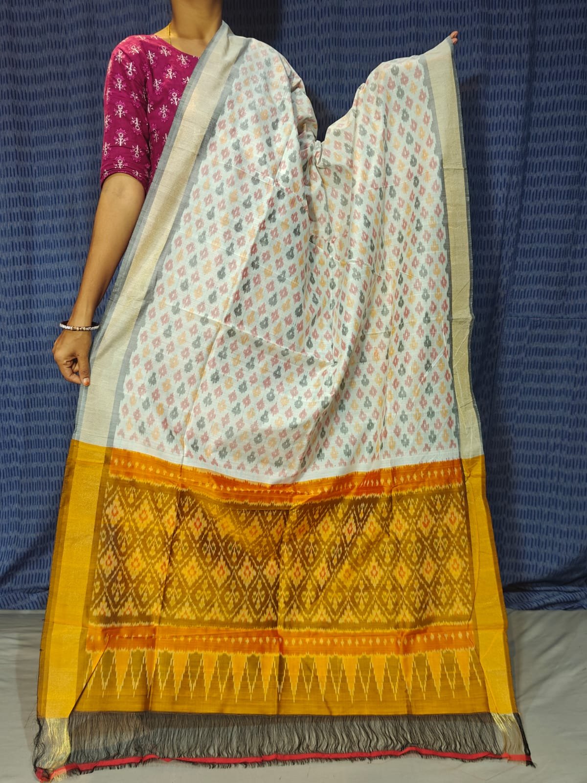 Ikat Dupatta - PGMRL04-ISCDDIXDC-03