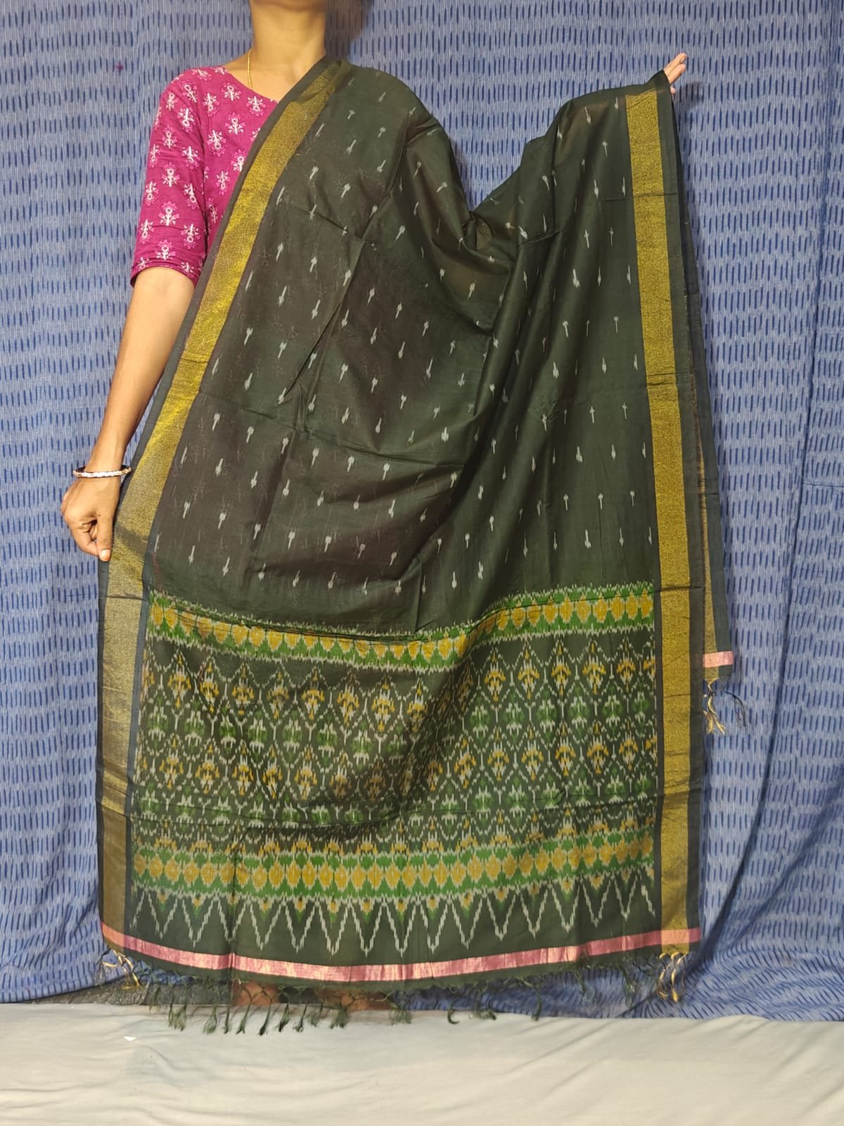 Ikat Dupatta - PGMRL04-ISCDDIXDC-05