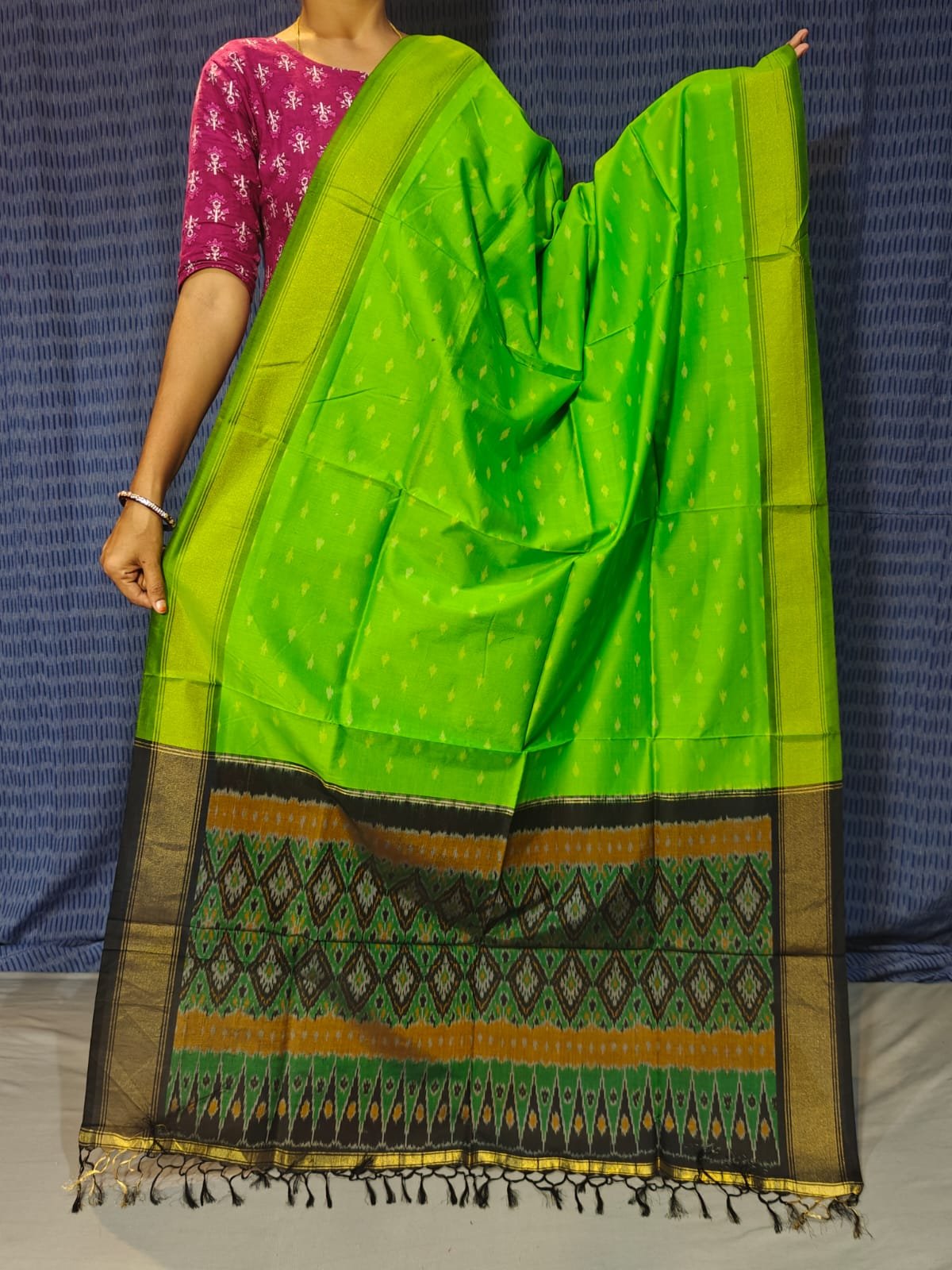 Ikat Dupatta - PGMRL04-ISCDDIXDC-07
