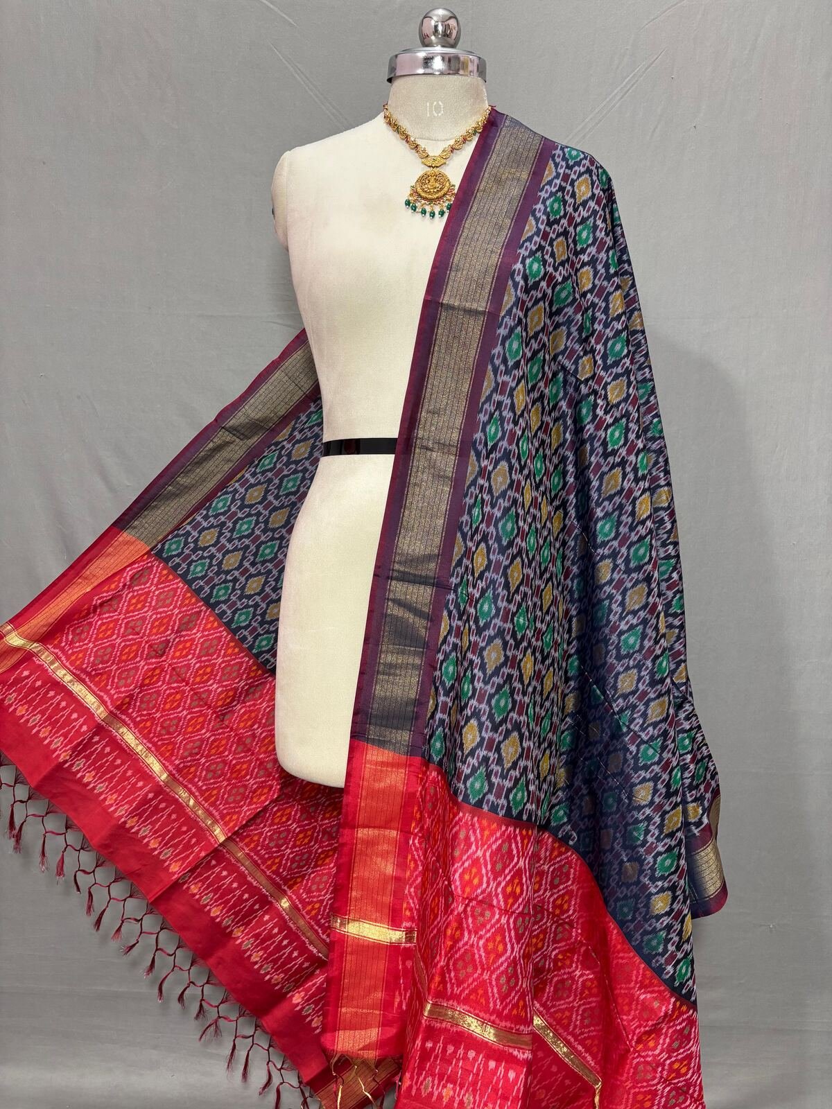 Ikat Dupatta - PSSIS25-ISCDDIBDC-03