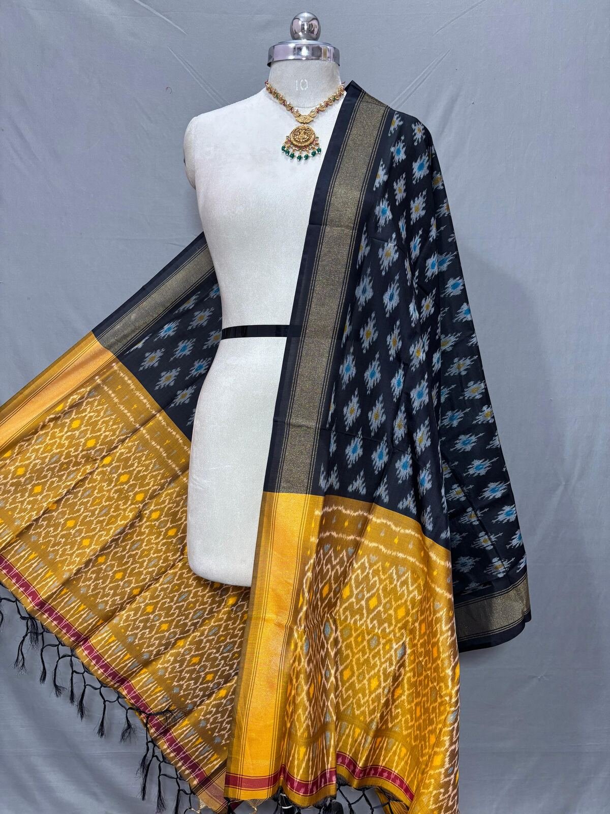 Ikat Dupatta - PSSIS25-ISCDDIBDC-42