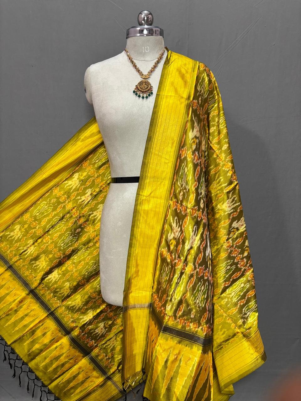 Ikat Dupatta - PSSIY30-ISDPCZSCD-01
