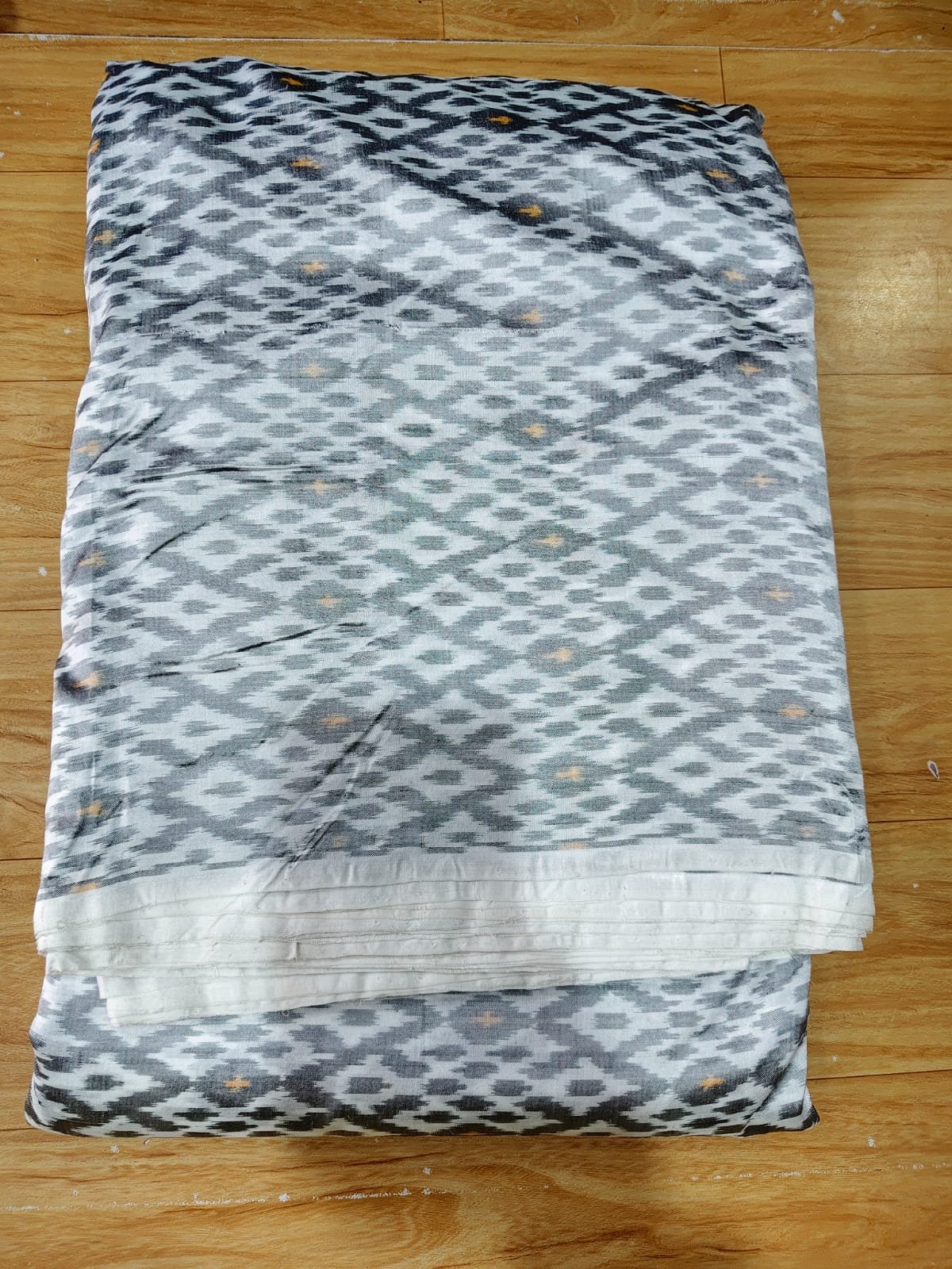 Ikat Fabric - PGYFG16-ISFCDIZSD-01