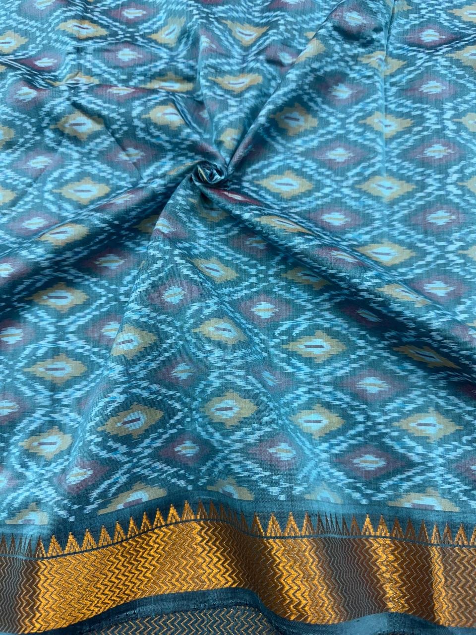 Ikat Fabric - PSDHG11-ISCFCDBSC-01