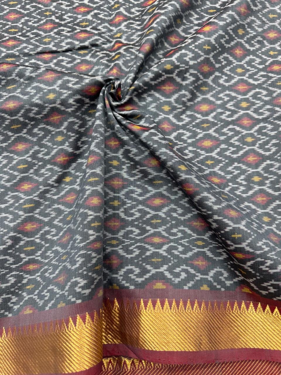 Ikat Fabric - PSDHG11-ISCFCDBSC-03